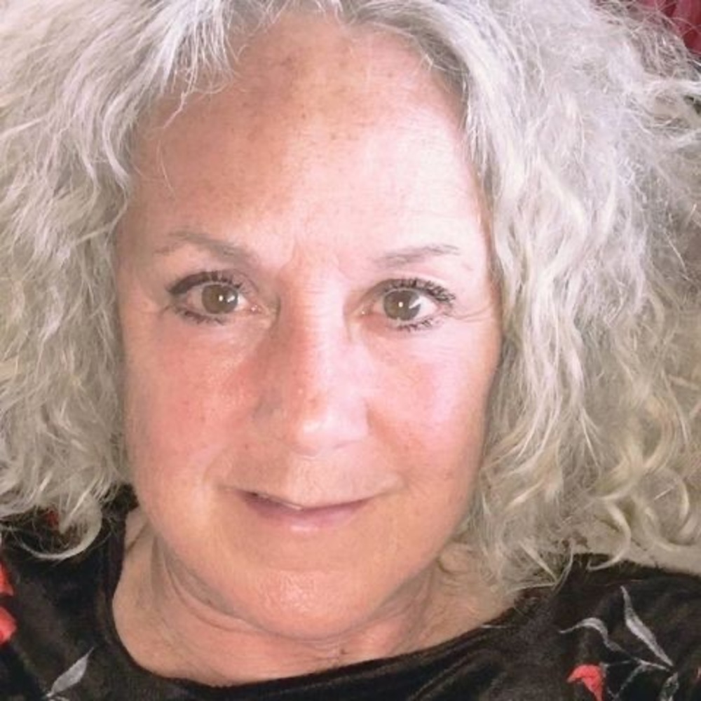 Meet your Posher, Rebecca